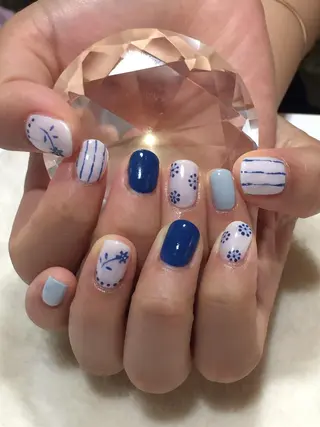 ネイル Sympa 𝓜iwako🐰ᩚのネイルデザイン