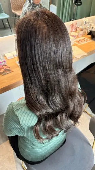 ロング カラー りあの🎀 /暖色カラー🍒のヘアスタイル