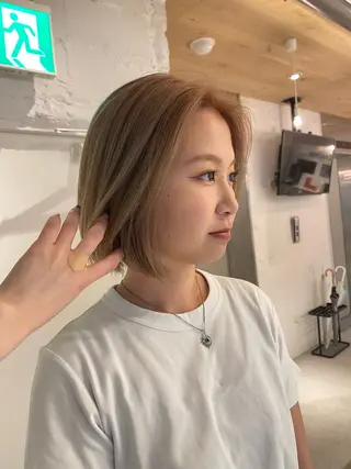 ショート カラー nameless miichiのヘアスタイル