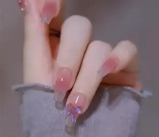 ネイル Theone栄店 松田のネイルデザイン