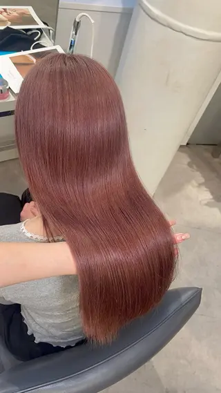 セミロング カラー クルミ🤍ピンク 🎀韓国ヘアのヘアスタイル