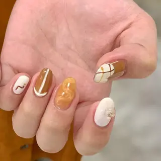 ネイル アトリエ　ミモザ所属・いまむら あかりのネイルデザイン