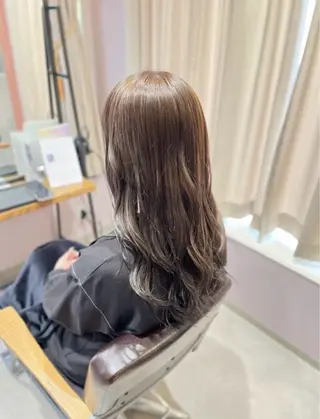 カラー 梶 瑞希のヘアスタイル