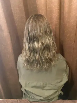 セミロング カラー 🫧🍋ダブルカラー 🍋mizuhoのヘアスタイル