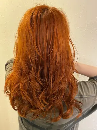 セミロング カラー m ā l o. マァロのヘアスタイル