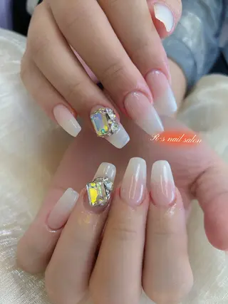 ネイル R-s nailのネイルデザイン