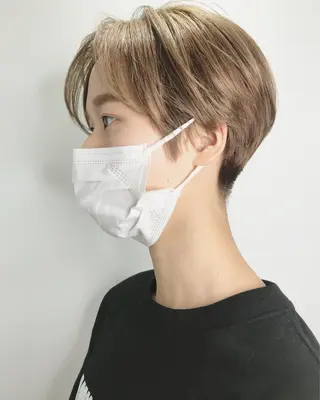ショート シンプル+αな デザインを 松崎陸のヘアスタイル