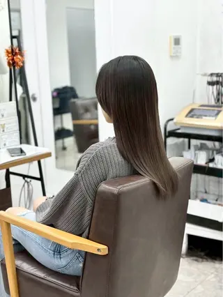 ロング 外崎 美柚のヘアスタイル