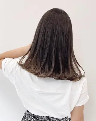 ミディアム カラー パーマ ヘアアレンジ 【公式】amble luxe池袋東口🩷のヘアスタイル