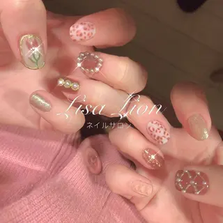 ミディアム M. Tui Tuiのネイルデザイン