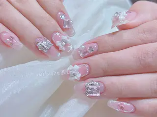 ネイル ネイルサロンエクラ 🫧Shizukaのネイルデザイン