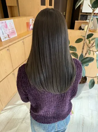 セミロング 森浦 莉乃のヘアスタイル