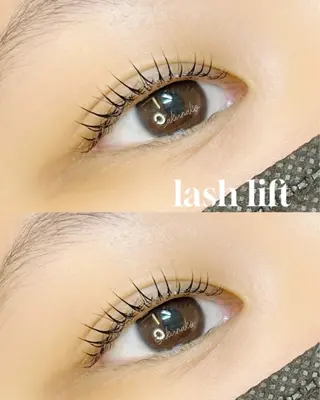 マツエク・マツパ eyebrowsalon LUMIEU所属・LUMIEU SAKURAKOの眉毛・アイブロウイメージ