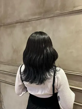 ロング カラー Lilly所属・成田 智彩のヘアスタイル