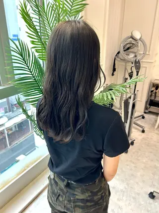 ロング カラー Via  京都烏丸所属・ブロンド/ハイトーン /レイヤー/りなのヘアスタイル