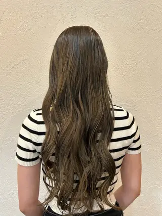 ロング ambiance amiのヘアスタイル