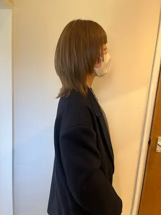 ミディアム カラー 🦮shiori アイドルオタク🦮のヘアスタイル