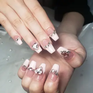 ネイル ビジュード ネイルのネイルデザイン