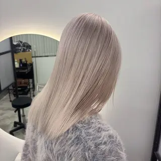 セミロング カラー Ren. 🦋デザインカラーのヘアスタイル