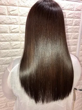 セミロング 20代半ば上質なへア ケア 髪質改善 大西のヘアスタイル