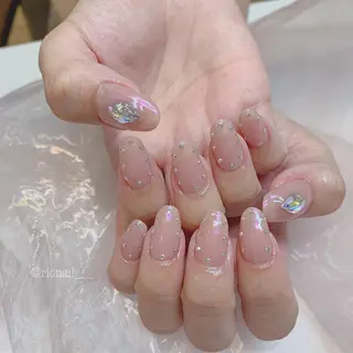 ネイル 𝘙𝘪𝘰𝘯𝘢 ...🕯🤍のネイルデザイン