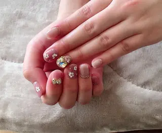 ネイル t. yoshizawaのネイルデザイン