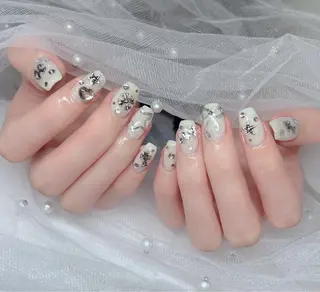 ネイル 🎀PG🩵 ネイルサロンのネイルデザイン