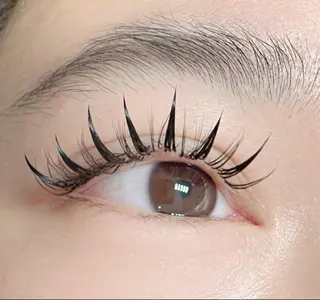 マツエク・マツパ りな☘️ 池袋のマツエク・マツパデザイン