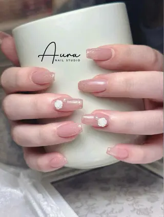 ネイル Aura Nail Hinaのネイルデザイン