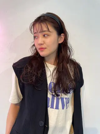セミロング パーマ SALOWIN下北沢所属・hazuki 🌝のヘアスタイル