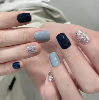 ネイル RAFFINE 月🦋🩵のネイルデザイン