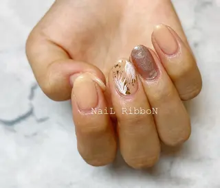 ネイル ネイルリボン 受付スタッフのネイルデザイン
