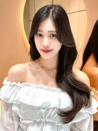 セミロング 大宮レイヤーカット ハッシュ　柏崎颯刀のヘアスタイル