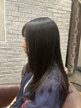 ロング シシヘアー メイのヘアスタイル