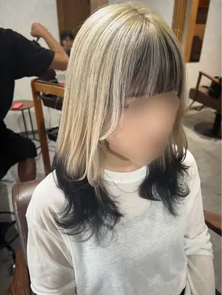 カラー Bish Yanaのヘアスタイル