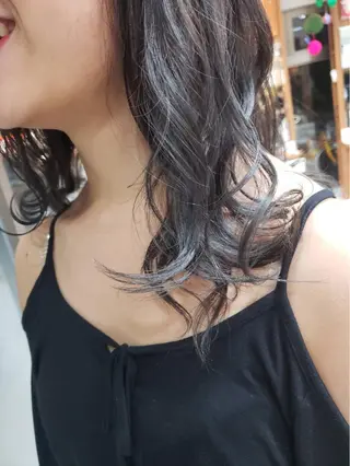 ミディアム カラー 白髪ぼかしハイライト 柳川拓哉のヘアスタイル