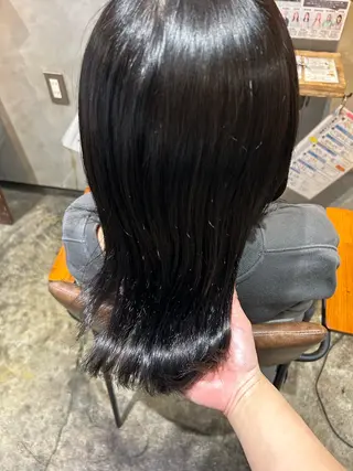 ミディアム カラー 福村 彩夏のヘアスタイル