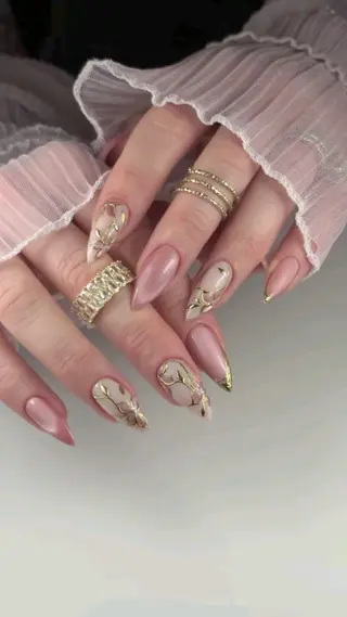 カラー AIN Nailのネイルデザイン
