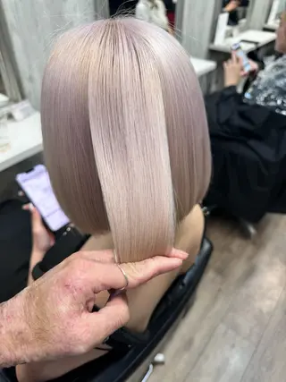 ミディアム ✨池袋ブリーチ特化 Hibiki✨のヘアスタイル