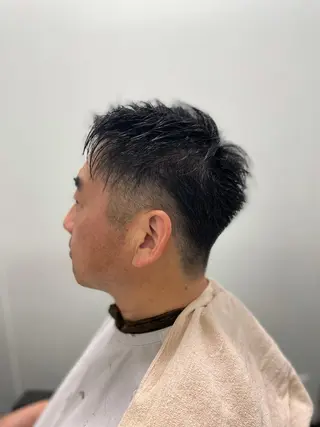 メンズ ゼロスバーバーショップ所属・パーマ特化 三浦楓雅のヘアスタイル