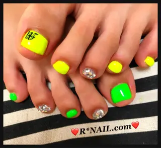 ネイル R*NAIL .comのネイルデザイン