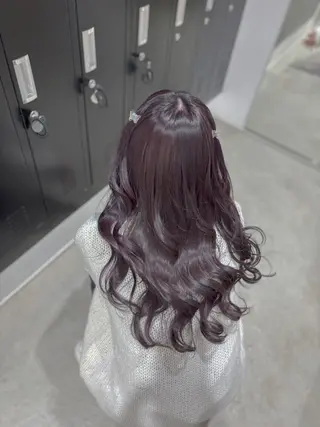 ロング 須藤 萌のヘアスタイル