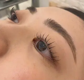 マツエク・マツパ メンズ眉毛サロンSENSE 津田沼所属・SENSE 津田沼 YUIKAの眉毛・アイブロウイメージ