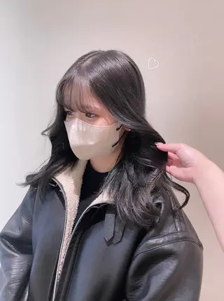 セミロング カラー ヘアアレンジ Ella所属・nana【艶髪】/ レイヤー/縮毛矯正のヘアスタイル