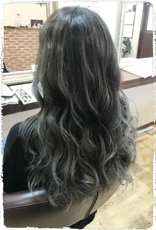 ロング カラー RIN hair factory所属・松本 清輝のヘアスタイル