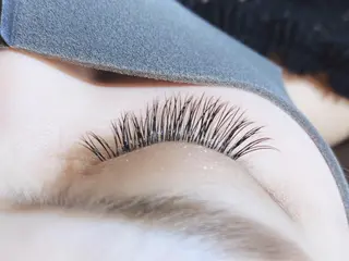 マツエク・マツパ hairdressing salon　mulum所属・Kasumi 店長のマツエク・マツパデザイン