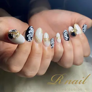 ネイル R nailのネイルデザイン