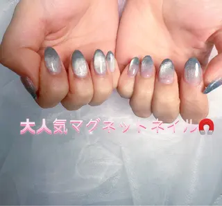 ネイル pink ladyサロン所属・べ にのネイルデザイン