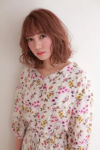 ミディアム 髪質改善\酸熱TR カット【店長】のヘアスタイル