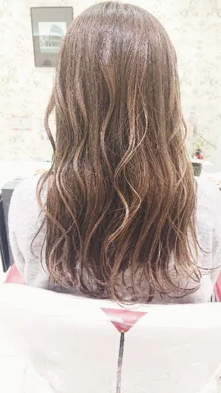 ロング カラー ✨技術講師.艶髪✨ ✂︎佐久間✂︎のヘアスタイル